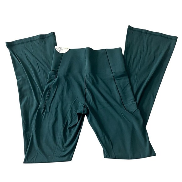 bnwt aerie offline real me xtra bootcut dark green yoga leggings with pockets - Picture 1 of 7